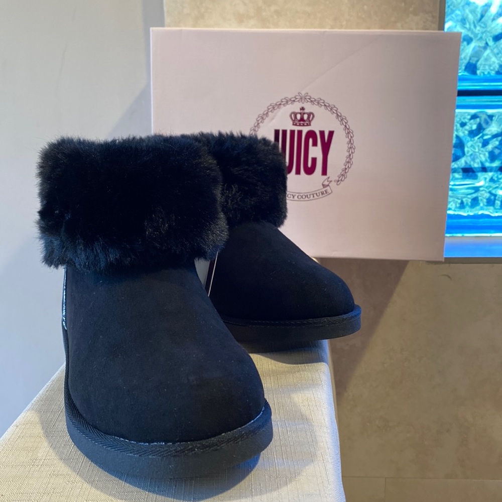 Women Juicy Couture ankle boots